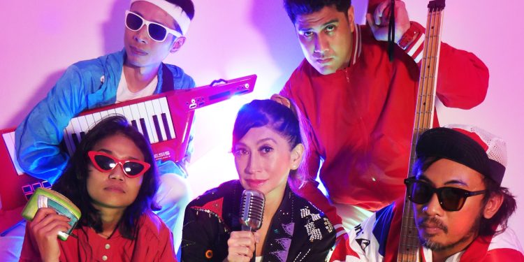 Kembali ke Era 80-an Bersama Groovebox Story dan Shelomita Lewat ‘Gemerlap Rasa’