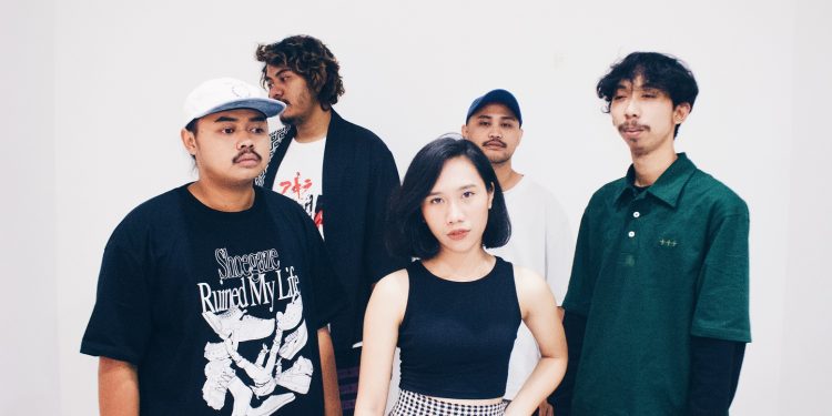 Plvmb Menembus Rintangan Jarak Melalui Single ‘Distance’