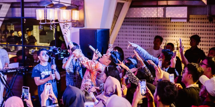 Meriahnya “Yang Tau Tau Aja” Hadirkan Jaz , Meiska, Aruma Hingga Aziz Hedra Untuk Muda Mudi Bali