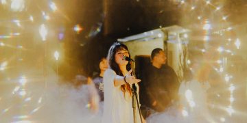 Wake Up, Iris! Libatkan POV Audiens dalam Pembuatan Video Live Session