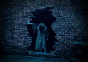 Baghead – Misteri Rubanah Pub dengan Entitas Berkekuatan Supernatural