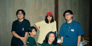 Ambil Sudut Pandang Romansa yang Monoton, Girl and Her Bad Mood Lepas “Loves Hates Loves”