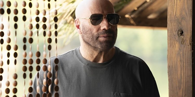 Aksi Perampokan Bank Luar Biasa di Film “Cash Out”