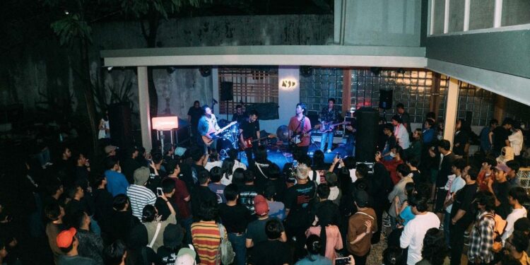 Extended Play Showcase: Merayakan EP Terbaru The Cottons, Texpack, Starducc