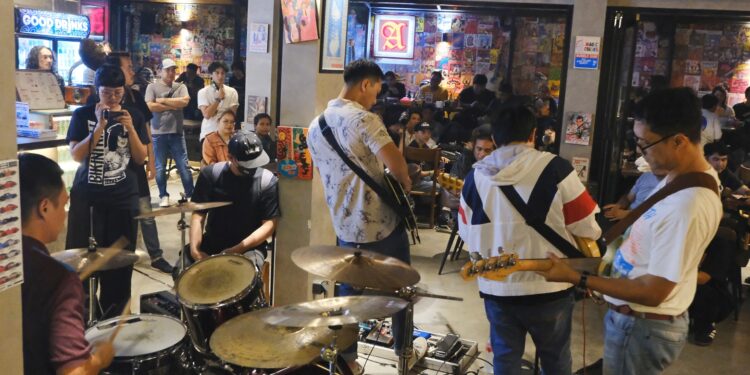 Riuh Musik Tongkrongan Vol 8 Menghangatkan Suasana Good Folks