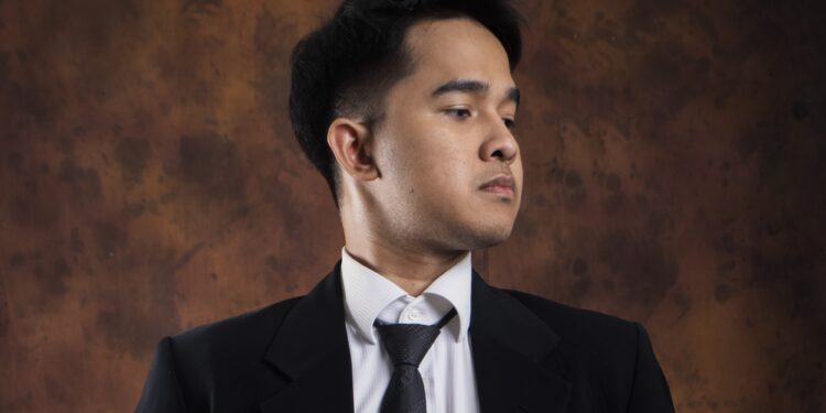 Double Single Bertema Cinta Dipersembahkan Violinist, Van de Meyer