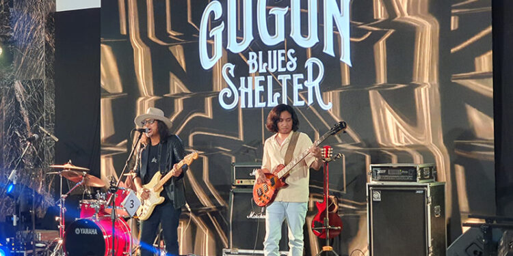 Gugun Blues Shelter Panaskan Solo Cigar Lounge