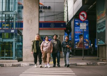 Limocat Hadirkan Sindiran Tajam Lewat Single bertajuk “Balada Keset Welcome”