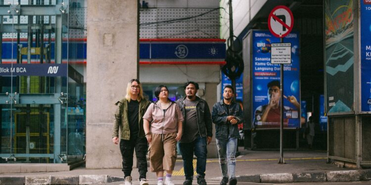 Limocat Hadirkan Sindiran Tajam Lewat Single bertajuk “Balada Keset Welcome”