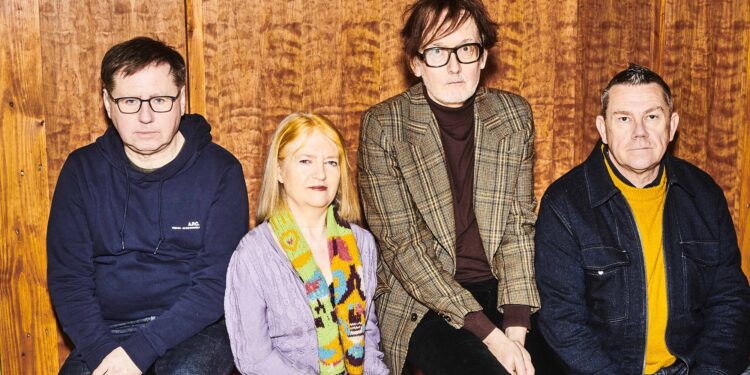 Pulp Kembali dengan Album Baru “More” Setelah 24 Tahun