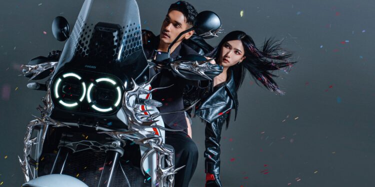 Isyana Sarasvati & Afgan Rilis “Something New”: Bikin Goyang & Eksplorasi Baru