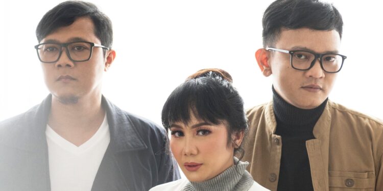 Cassandra Kembali, Lagu “Pemain Lama” Jadi Soundtrack Buat yang Terjebak Cinta Lama!