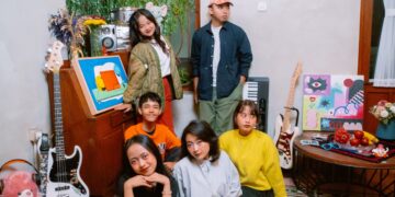 Lucien Sunmoon – “Memoria”: Lagu Persahabatan yang Bikin Hati Hangat dan Nostalgia Jalan Bareng Temen 🌅🎶