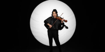 Mia Ismi: “Main Cantik” Jadi Wakil Indonesia di “The World Album – International Artists Project”! 🎶🌍
