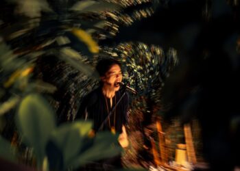 🎶 Bisma Karisma & Tridhatu Bawa “Persinggahan Rihlah” ke Semarang: Perjalanan Musik yang Jadi Ruang Doa & Refleksi 🌿🌕