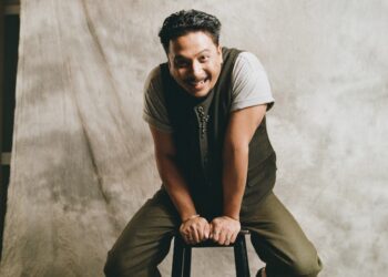 Sal Priadi Pulang Kampung Lewat Lagu “Malang Suantai Sayang” 🌆🎶