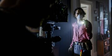 “We Bury The Dead” — Film Zombie yang Lebih Sibuk Mengulik Luka Batin daripada Meneror Penonton