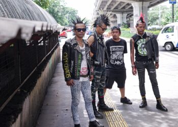 Remaja Tumbang, Punk Tetap Nendang: The Raws Bikin Animasi Patah Hati Bernama “Terkapar Di Usia Belasan”