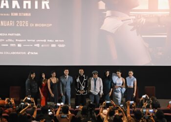 Di Balik Seragam Pramugari: “Penerbangan Terakhir” Angkat Luka Perempuan