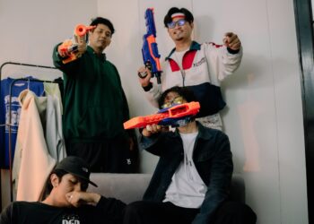 Second Semester Hadirkan “:)”, Emotikon Senyum yang Menyimpan Luka