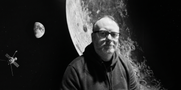 “Blue To Black”: Balada Gelap WhiteRoomNightmare tentang Jarak, Orbit dan Hati yang Tertinggal