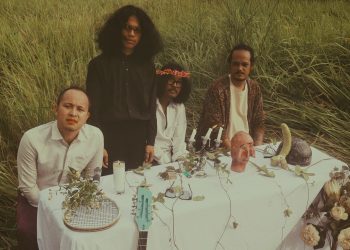 Dari Riuh Menuju Tenang: Larung Nyalakan Semangat Baru Lewat “Damai, Bahagia, Sertamu”