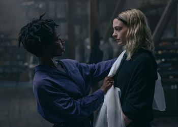 Doa-Doa dalam Gaun Gelap: Nyanyian Sunyi Mother Mary di Ambang Penebusan