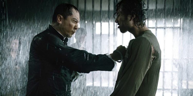 Tinju Kebenaran di Tengah Penindasan: Ip Man Kembali Membawa Semangat Bela Diri dalam “Ip Man: Kung Fu Legend”