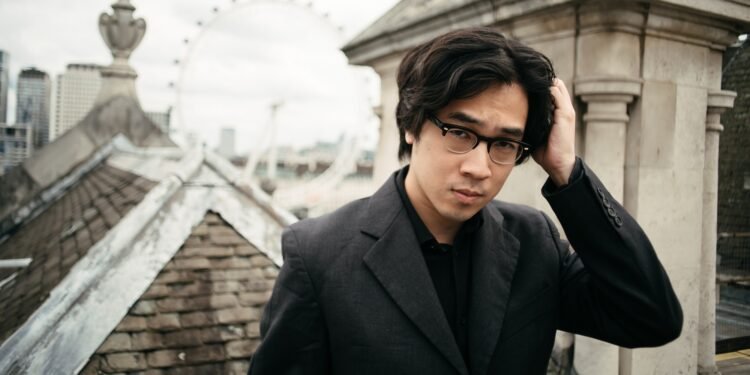 Charlie Lim Merawat Luka Lewat “Daydream”, Album Paling Intim yang Mengajak Hati Belajar Jatuh Cinta Lagi